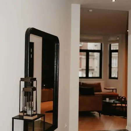 Modern Near - Easy Access, Ideal Living Гент