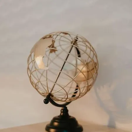 Апартаменты Modern Near - Easy Access, Ideal Living *