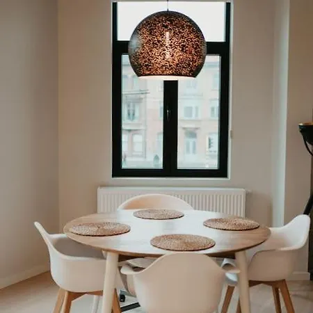 Modern Near - Easy Access, Ideal Living Апартаменты