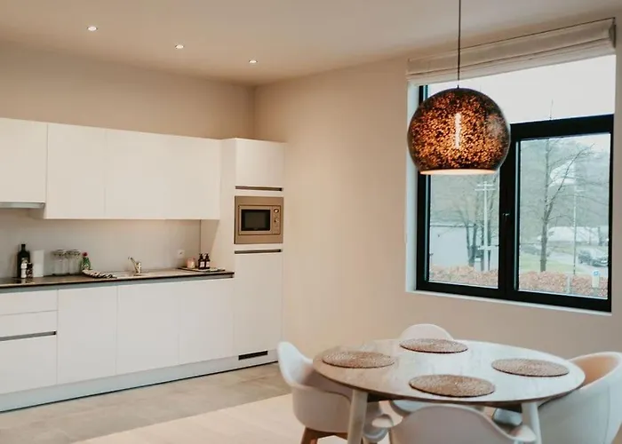 Modern Near - Easy Access, Ideal Living