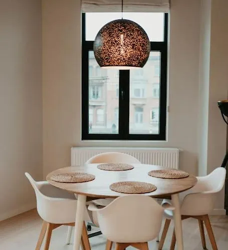 Modern Near - Easy Access, Ideal Living Appartement